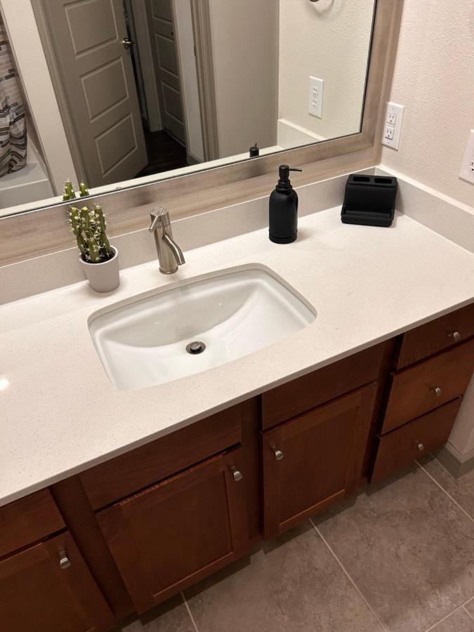 Downtown Houston Apartment מראה חיצוני תמונה